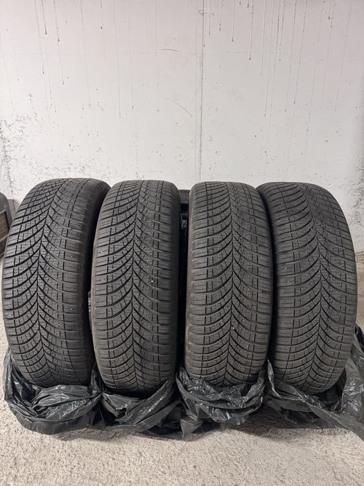 Anvelope Goodyear 215/60 R17 4 Sezoane M+S