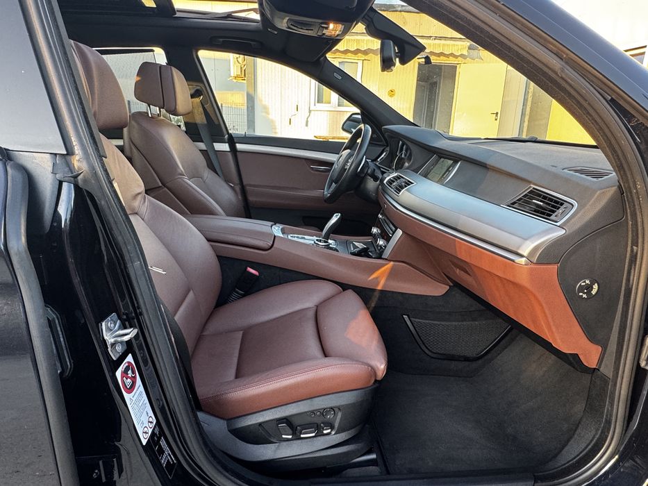 Bmw  2013 M paket/X drive/camera/keyless/pano/distronic/head up/dvduri