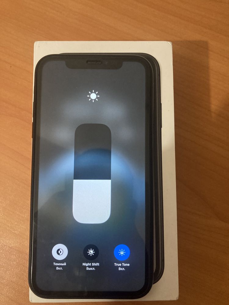 Продам Iphone xr