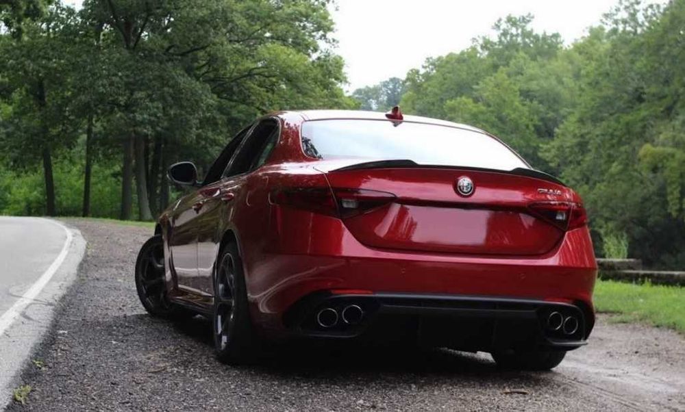 Pachet Alfa Romeo Giulia 952 Q4 (2016-up) Quadrifoglio Racing Design