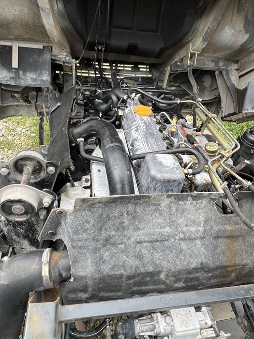 Nissan eco t100 basculabil trilateral permis cat B 97000km originali