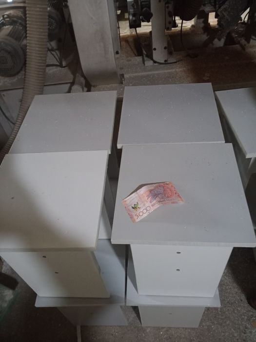 Здравствуйте уважаемые клиенты табуретки по 1000тг