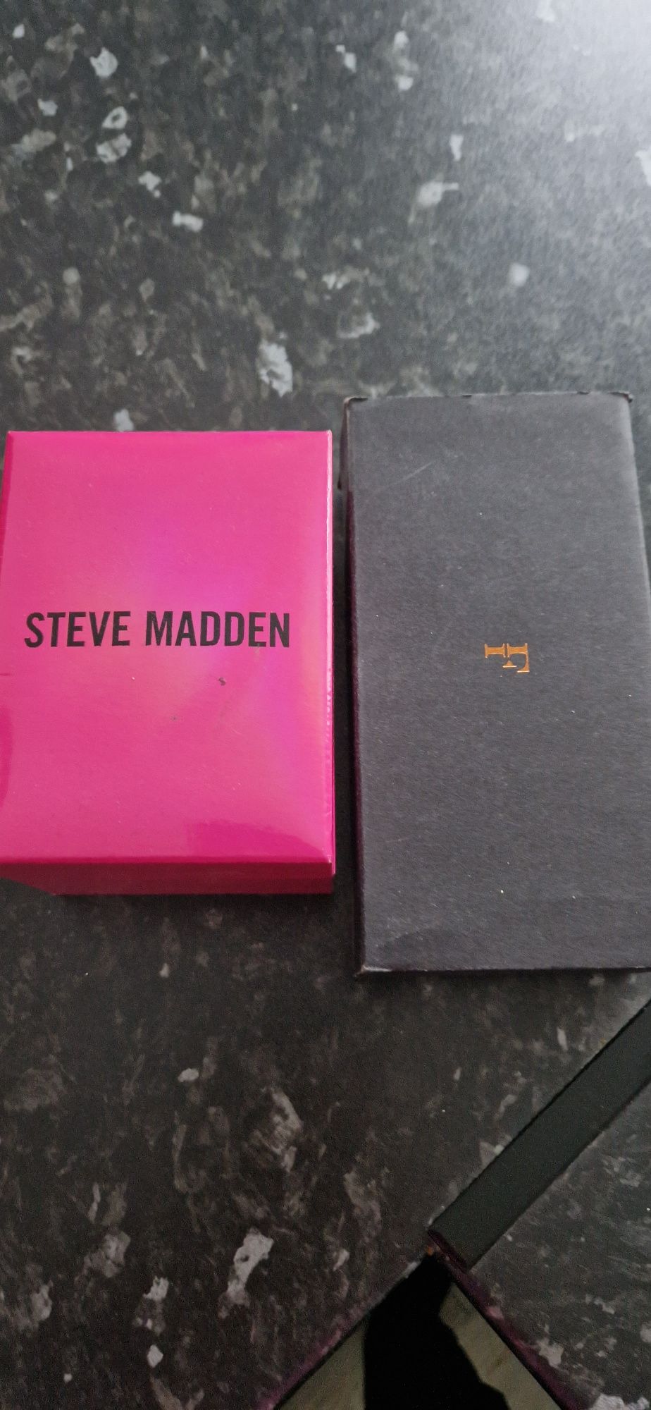 Часовник Steve Madden