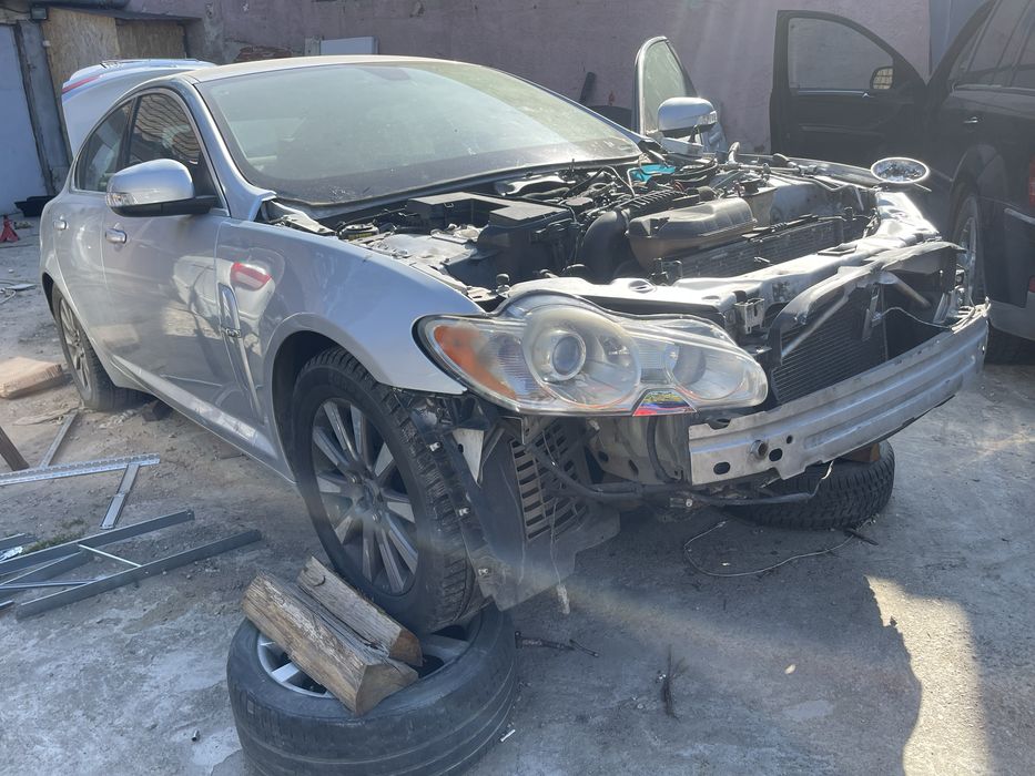 Dezmembrez Jaguar XF 2008