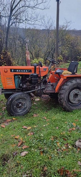 Трактор DFH 180 със Регистрация.