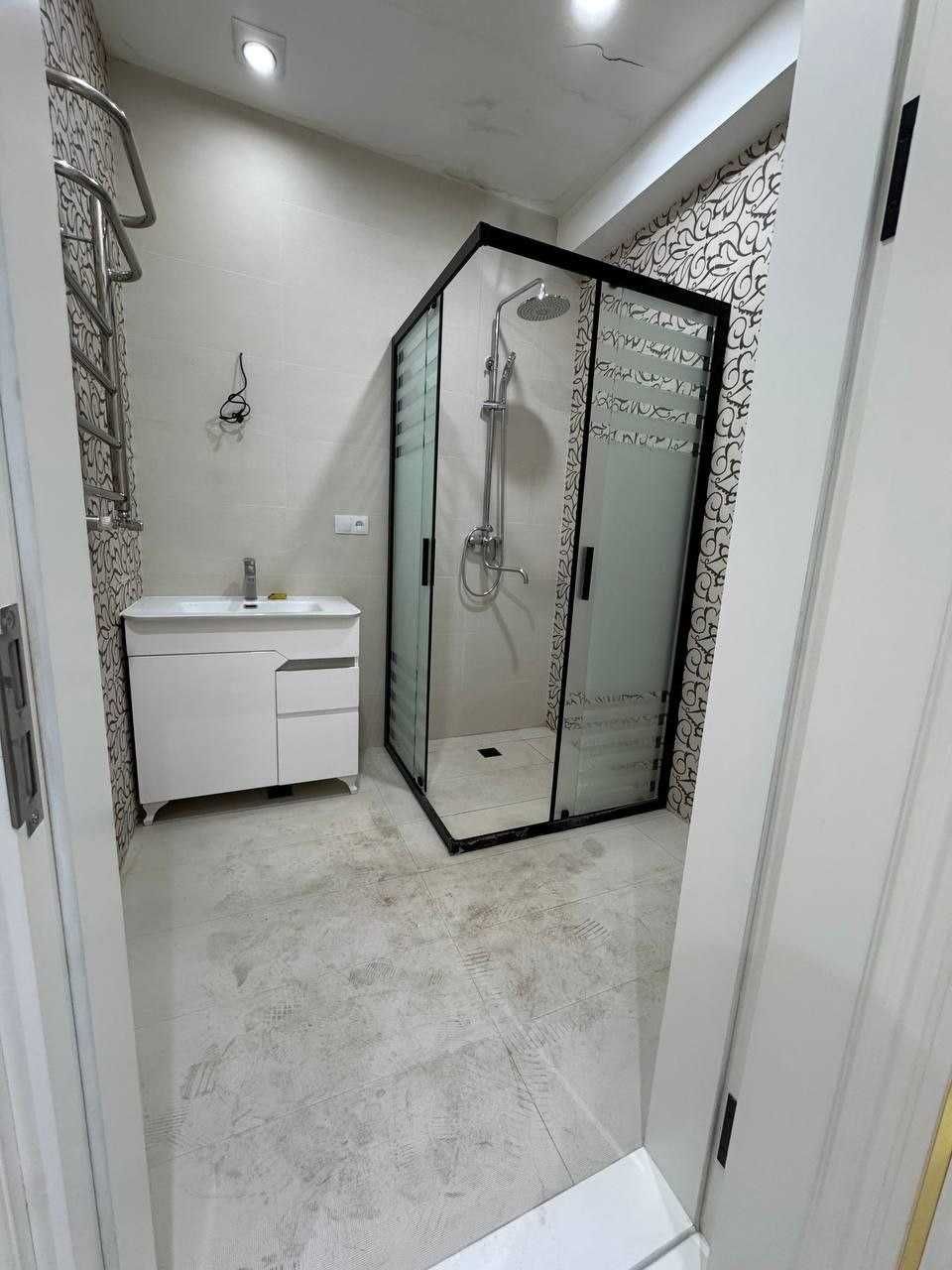 Богишамол , 3/2/9 Новостройка  ЖК Modern Sity 77+20м2