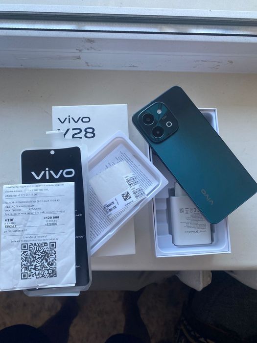 Vivo Y 28 , 256 gb