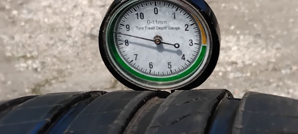Гуми 205 65 15 Фаярстоун Firestone 2 броя. Нов внос. Не са нови!