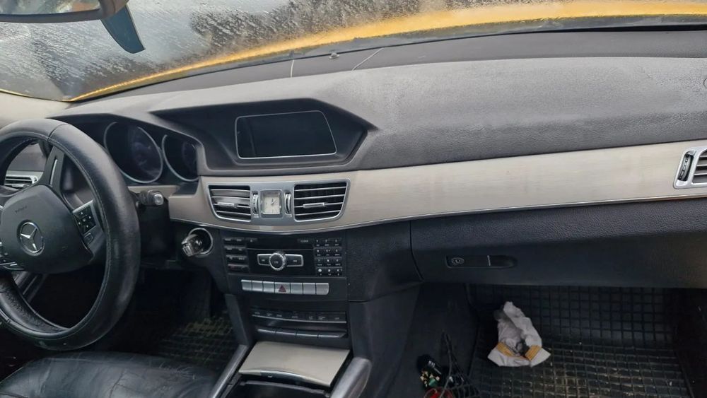 Dezmembram Mercedes E Class W212 Facelift an 2014 motor 2.2 Cdi Cutie automata 7G Tronic Plus