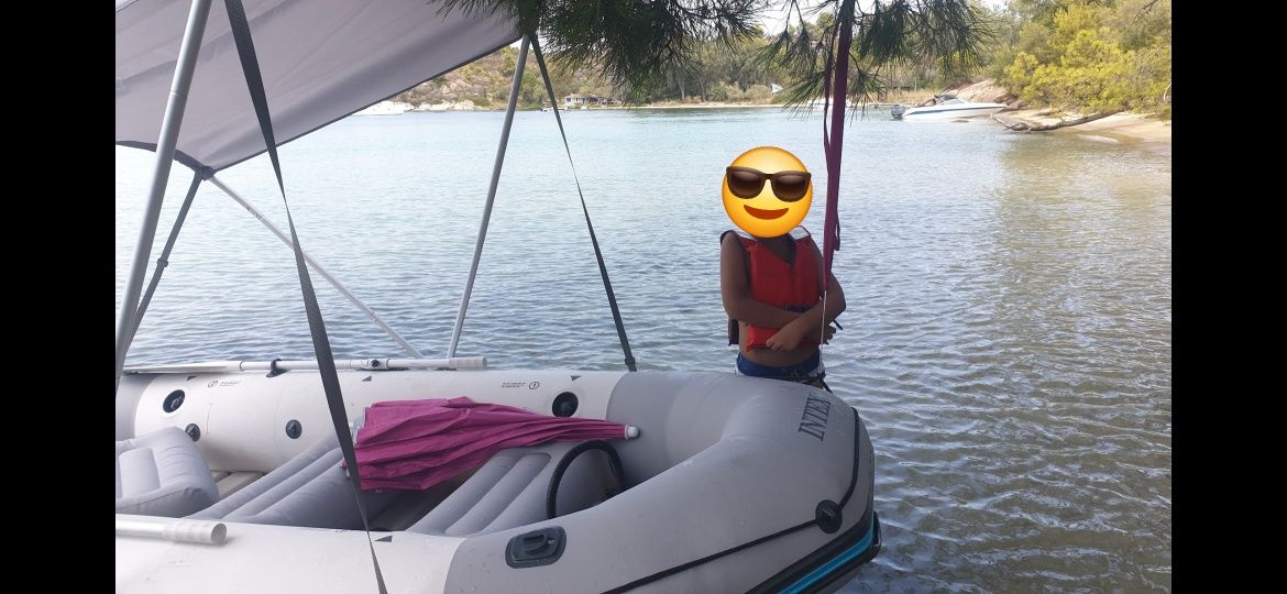 Vand barca gonflabila Intex Mariner 4 + Honda 2.3CP