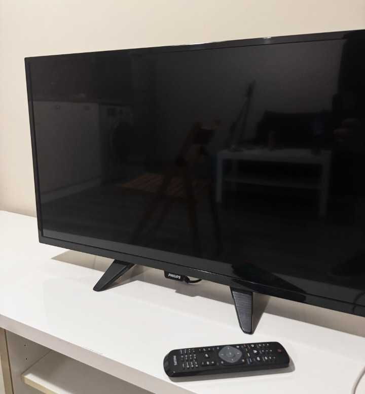 Телевизор PHILIPS 32 "