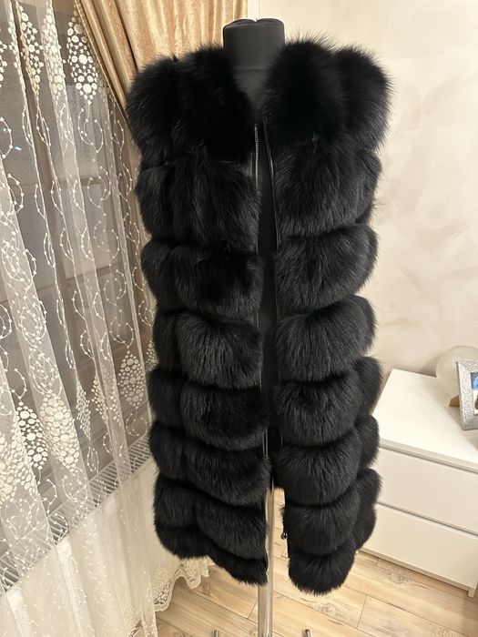 Vesta blana naturala si piele lungă superba