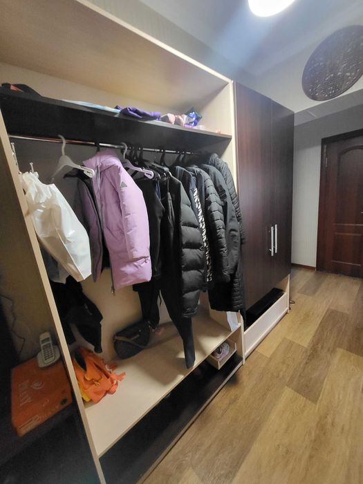 Шкаф для прихожей