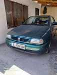 Seat ibiza всичко платено 1.0 във цената влиза и летнк и зимни гуми