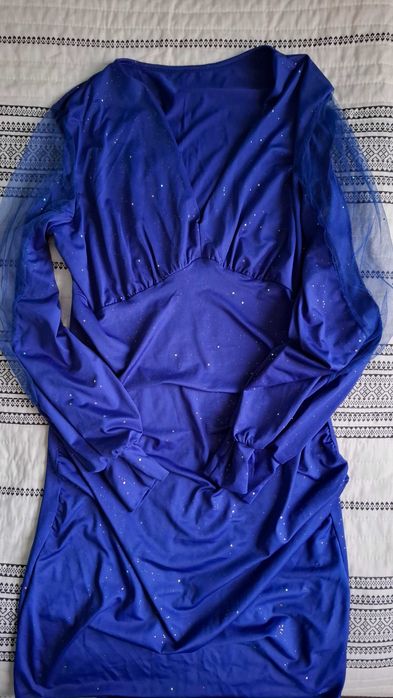 Коктейлна рокля за парти