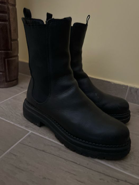 Ботуши и боти на марките Lasocki и DeeZee