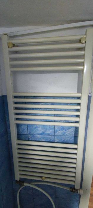 Calorifer Radiator tip scara baie