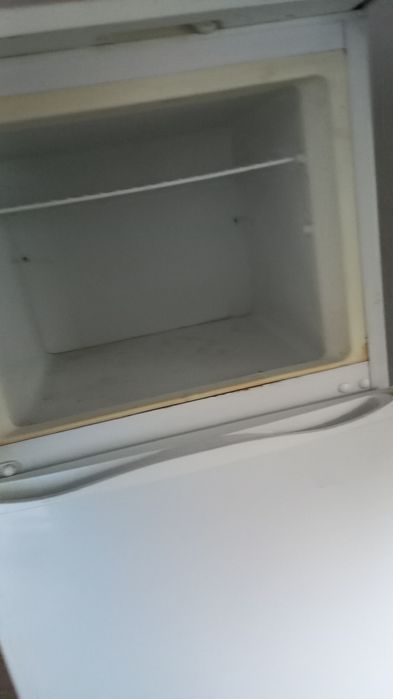 Продам холодильник не новый не в рабочем состоянии недорого й