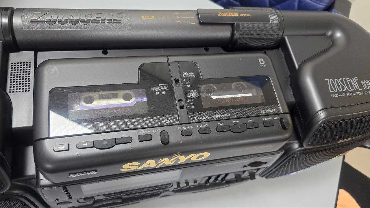 Продается кассетная магнитола SANYO PHWCD950