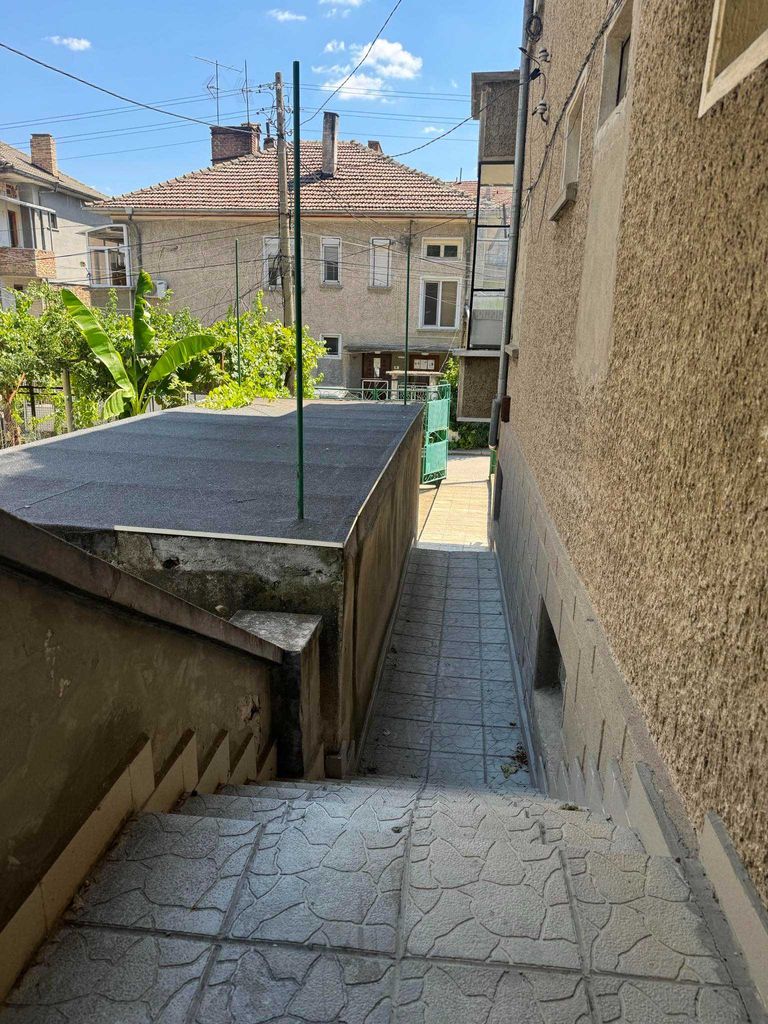 Продава се Етаж от къща в Велико Търново, Акация - 118 кв.м за 611 €/кв.м - Снимка #3