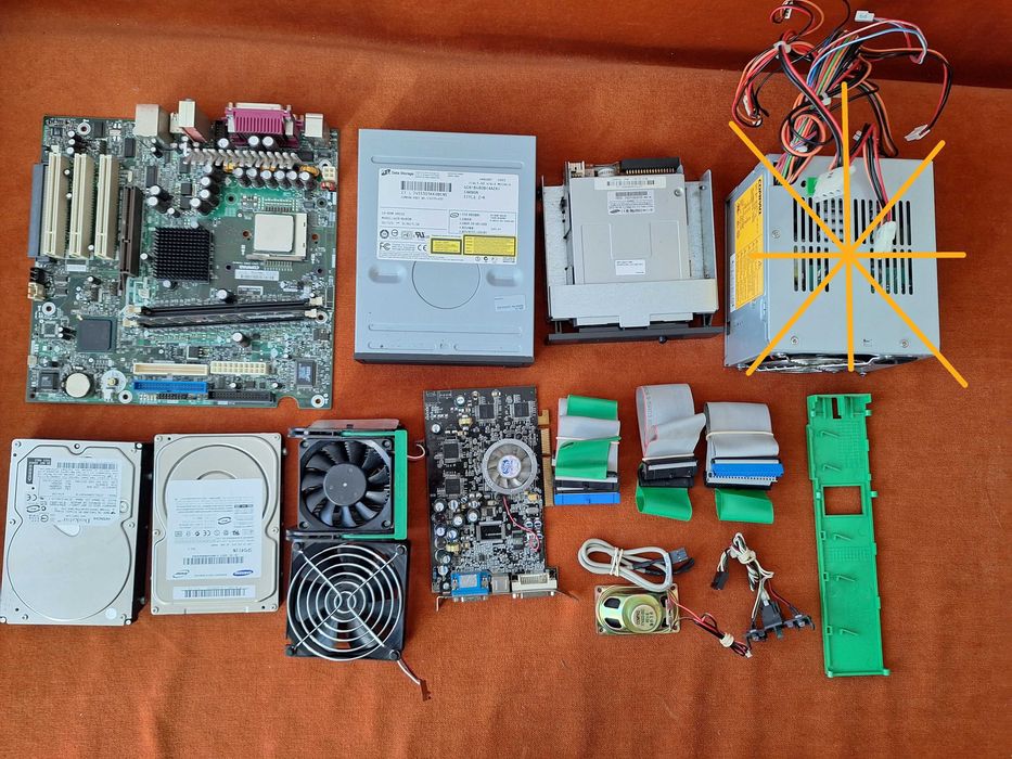 Lot Componente PC rezultate din dezmembrarea unui calculator