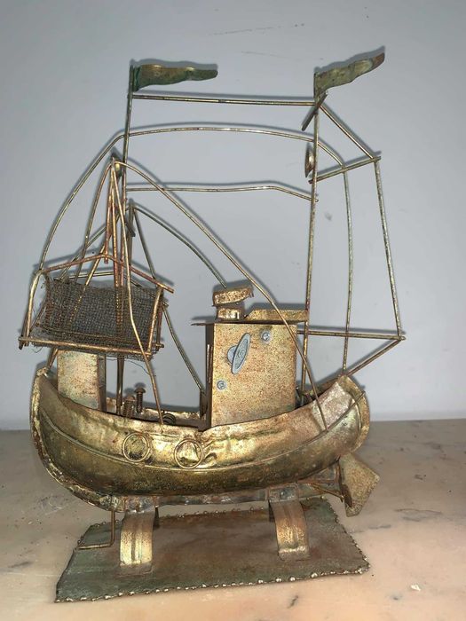 Corabie muzicala din fier facuta manual