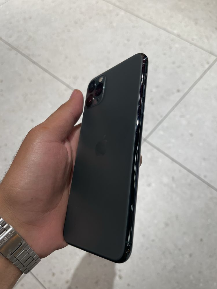 Iphone 11 pro max IDEAL