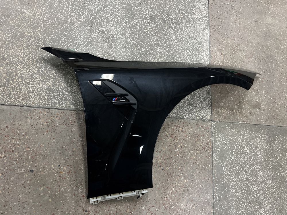 Bmw M4 G82 Aripa Dreapta Fata Completa Negru 475