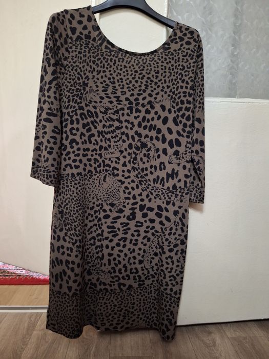 Платье вечернее..