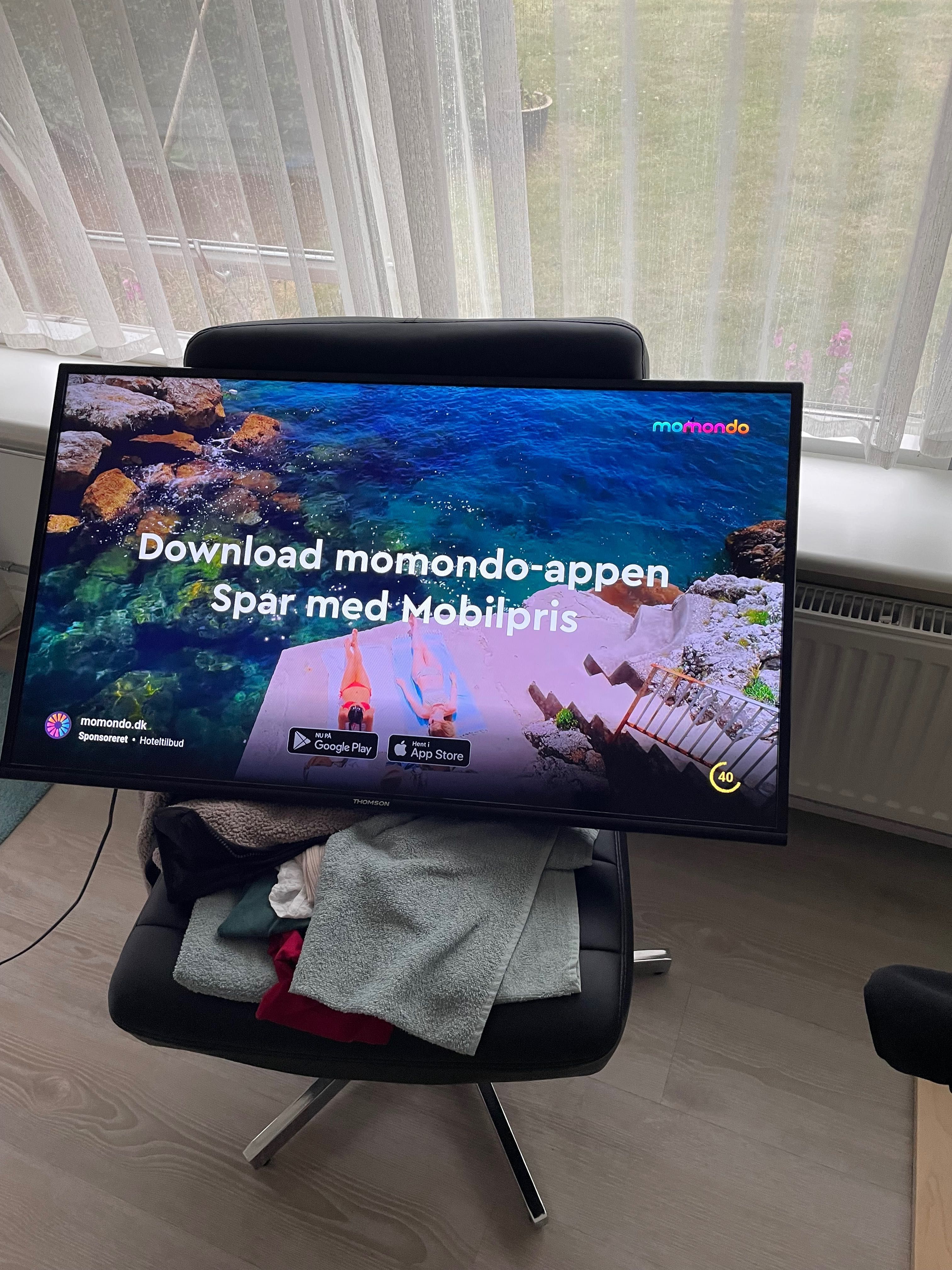 Smart tv Thomson 40”( diagonala 101 cm)