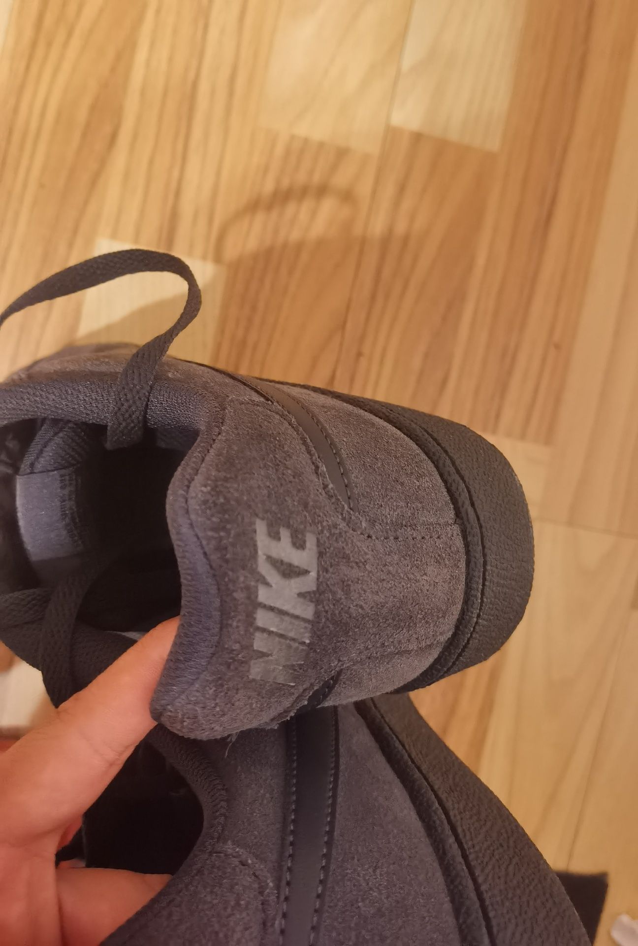 Pantofi Sport Nike, din piele întoarsă naturala, noi nouti, 42