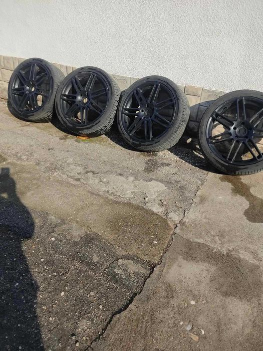 Аudi q7 джанти с гуми 22 цола