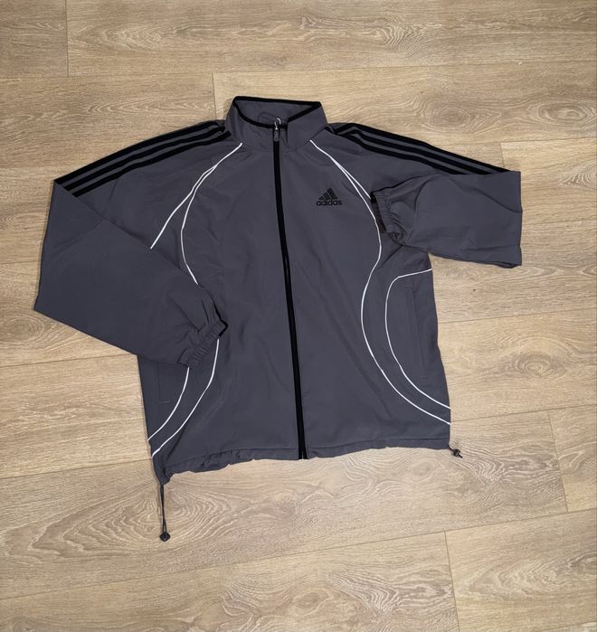 Adidas екип tracksuit чисто нов