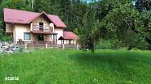 Casuta de Sub Padure In Bucovina De vanzare