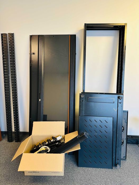 Cabinet metalic 19" 42U (rack)