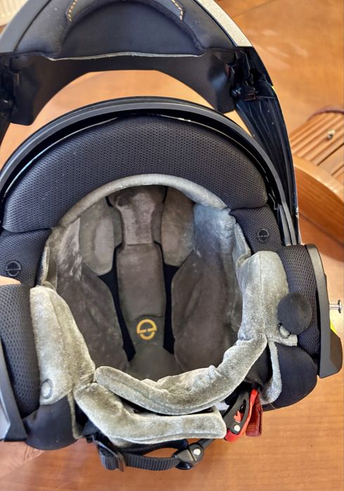 Vand casca Schuberth C4Pro Carbon