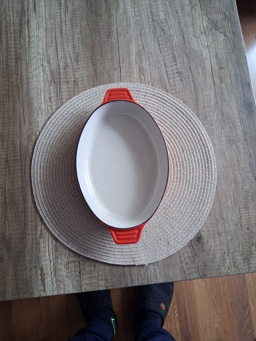 Tigaie ovala din fonta