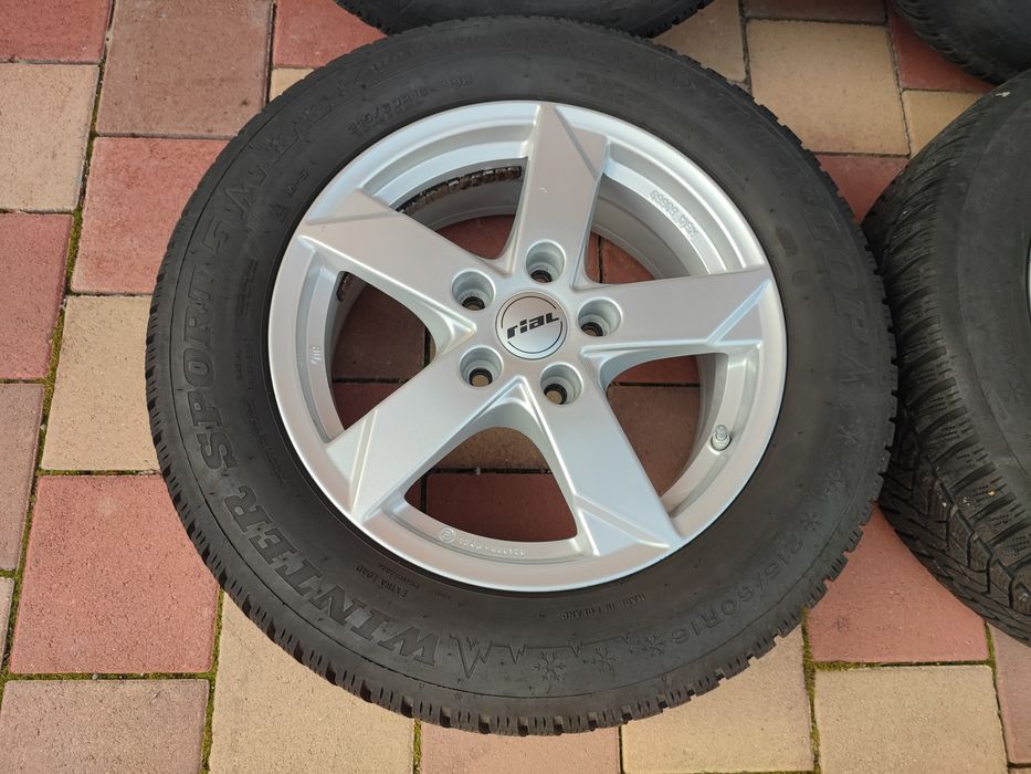 Jante aliaj Opel Astra J 215 60R16 Dunlop iarnă 2018