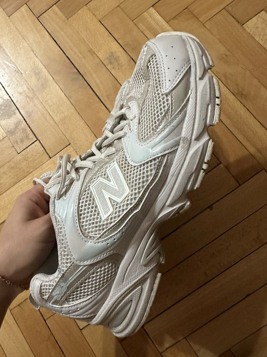 Обувки New balance