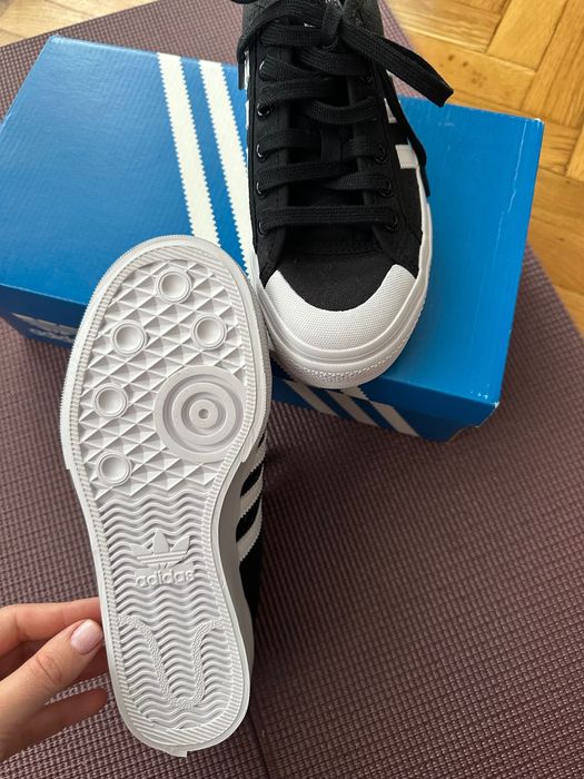 adidas nizza кецове