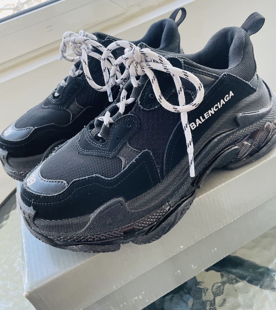 Balenciaga tripleS