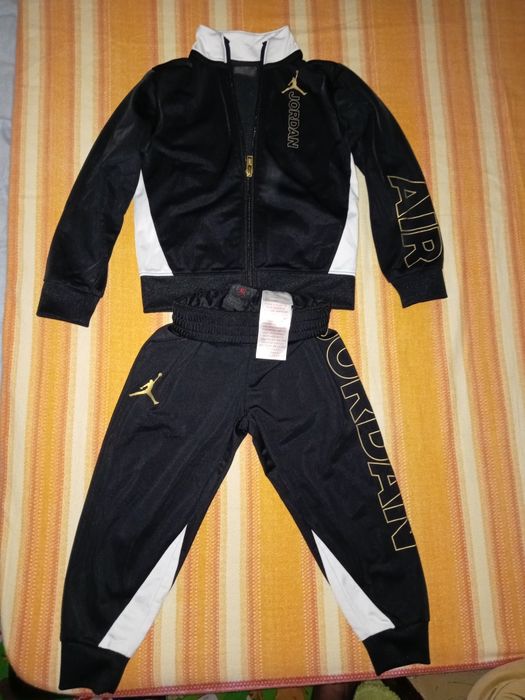 Trening NIKE HOLIDAY SHINE mărimea 92-98