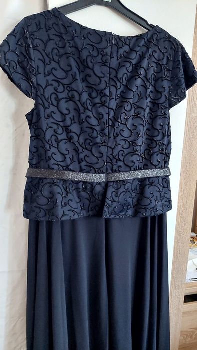 Vând rochie superba , de ocazie ,culoare bleumarin