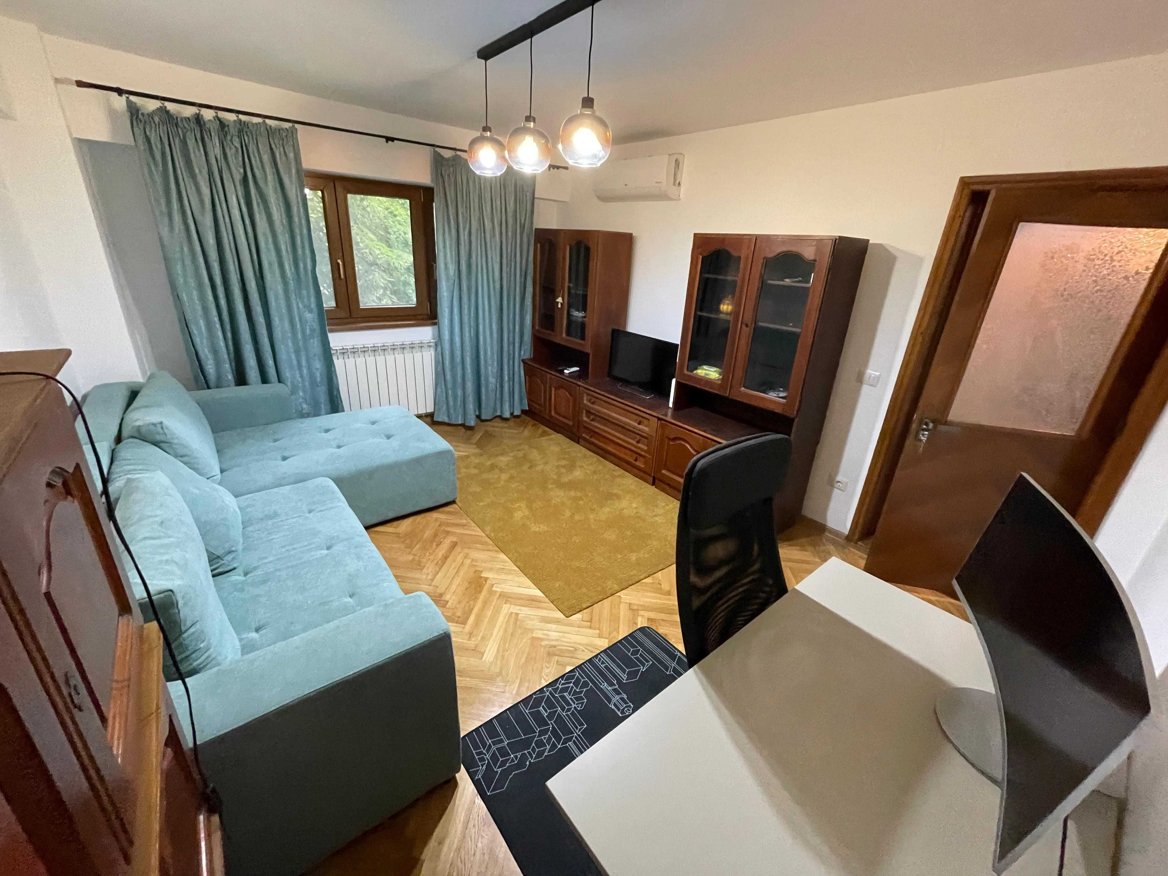 Inchiriere Apartament Ultra-Central Semi-Lux 2 camere Focsani