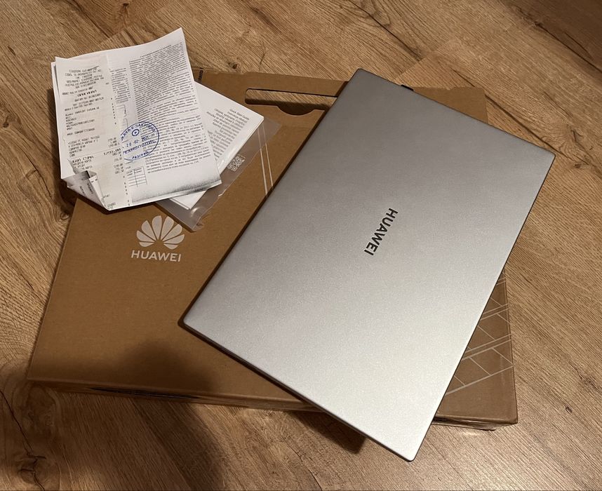 Лаптоп Huawei Matebook d14