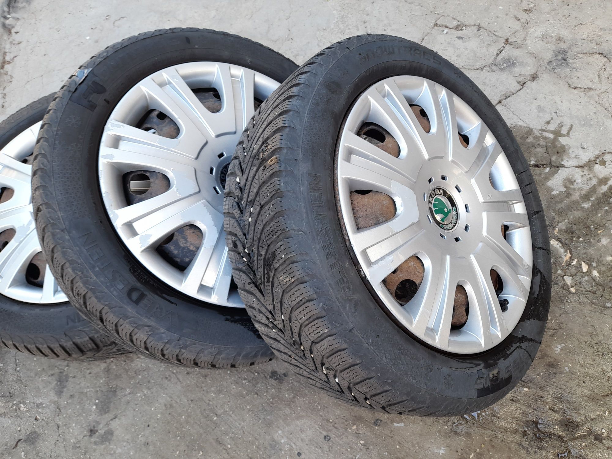 Джанти с гуми 185/55/15 Skoda Fabia