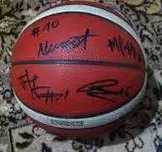 CSO Voluntari Minge Baschet cu autografe Banii merg la un baiat bolnav