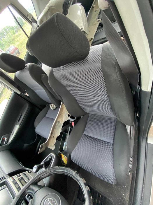 toyota corolla verso 2.0 D4D 90PS теглич на части тойота корола версо