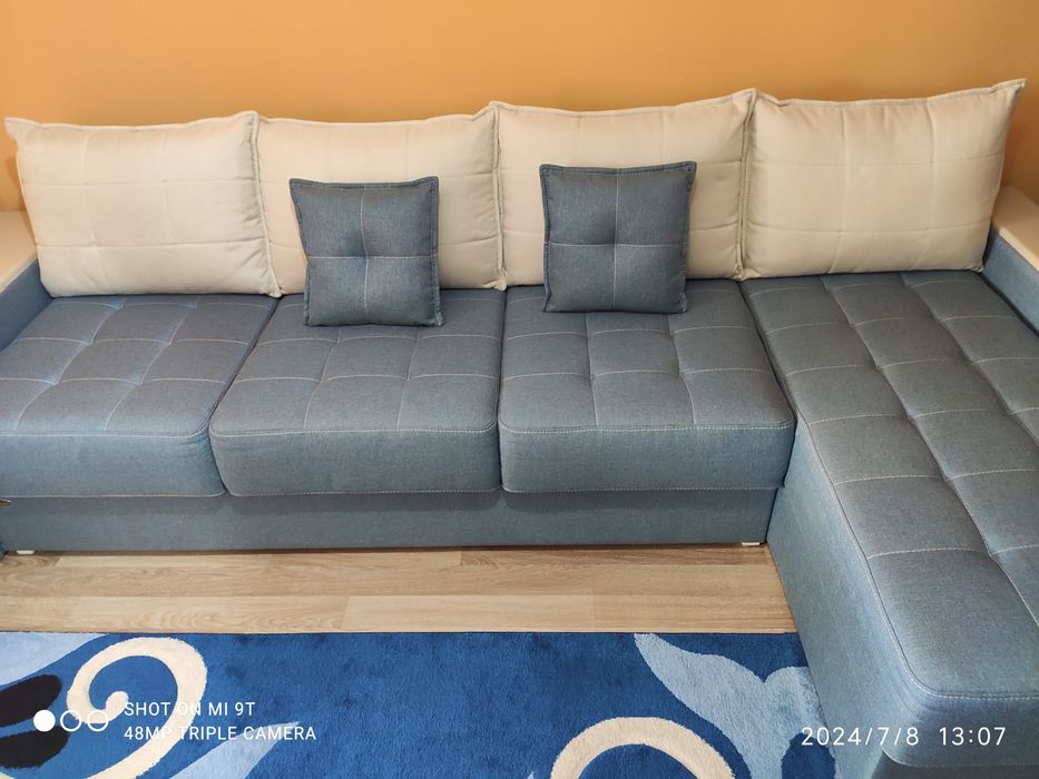 Vând colțar extensibil Confort