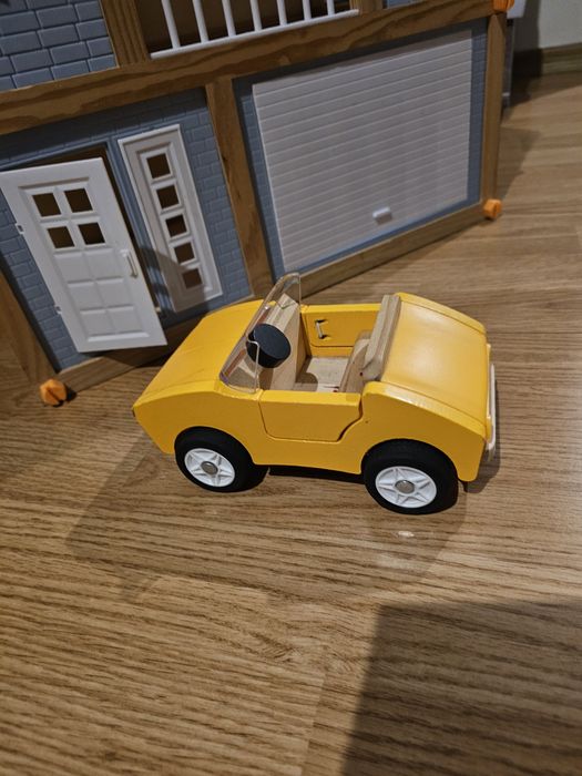 Căsuță si mașinuța din lemn